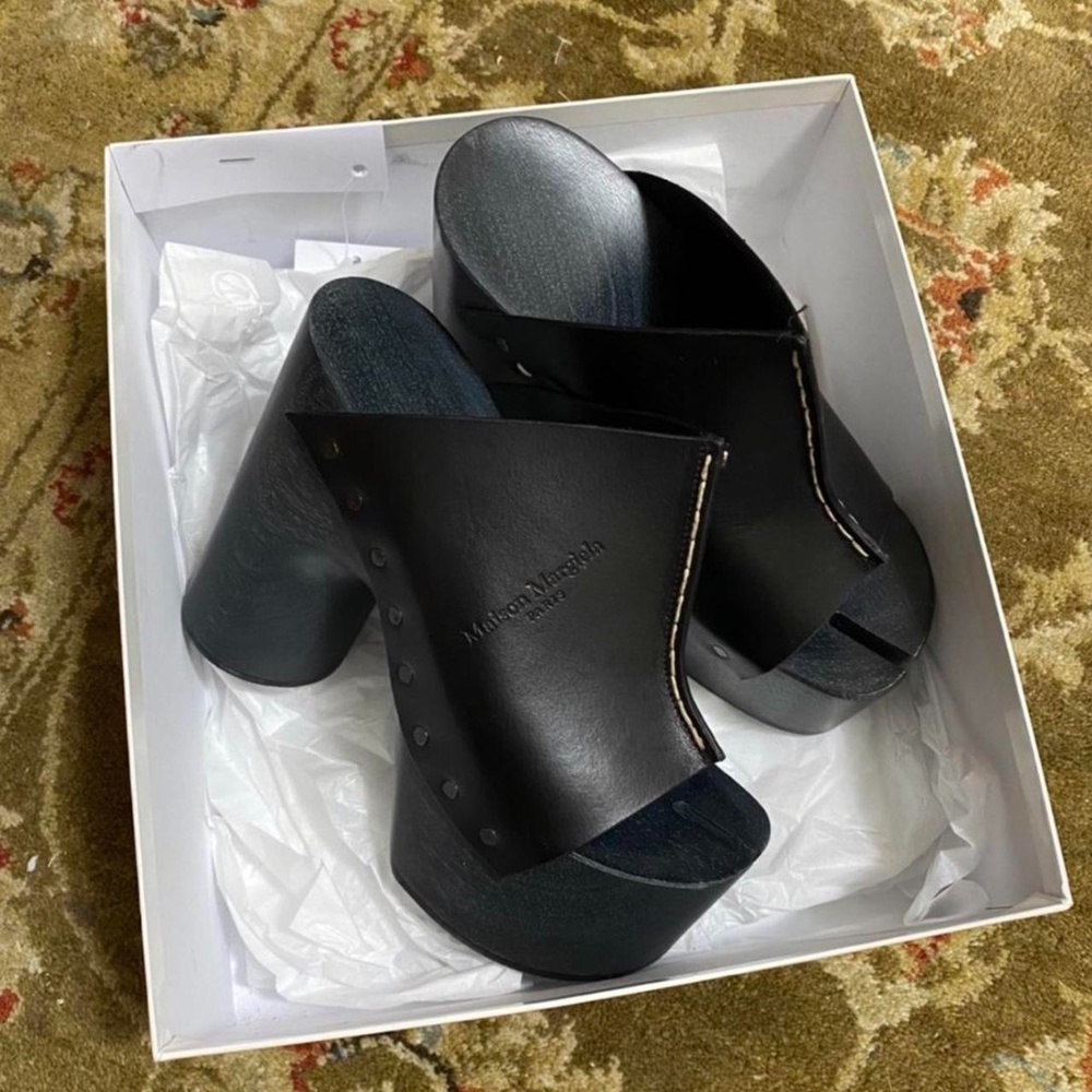 RARE SS20 Maison Margiela Black Tabi Clogs